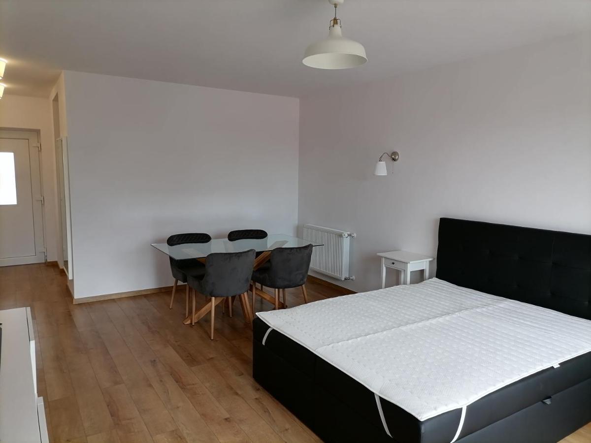 Апартаменты Kapitany Apartman Шиофок Экстерьер фото